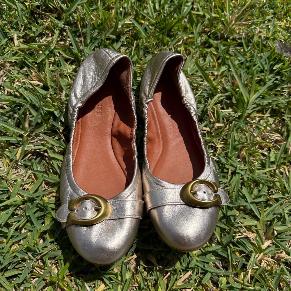 Coach Leather Gold Emblem Elegant Gold Ballet Flats